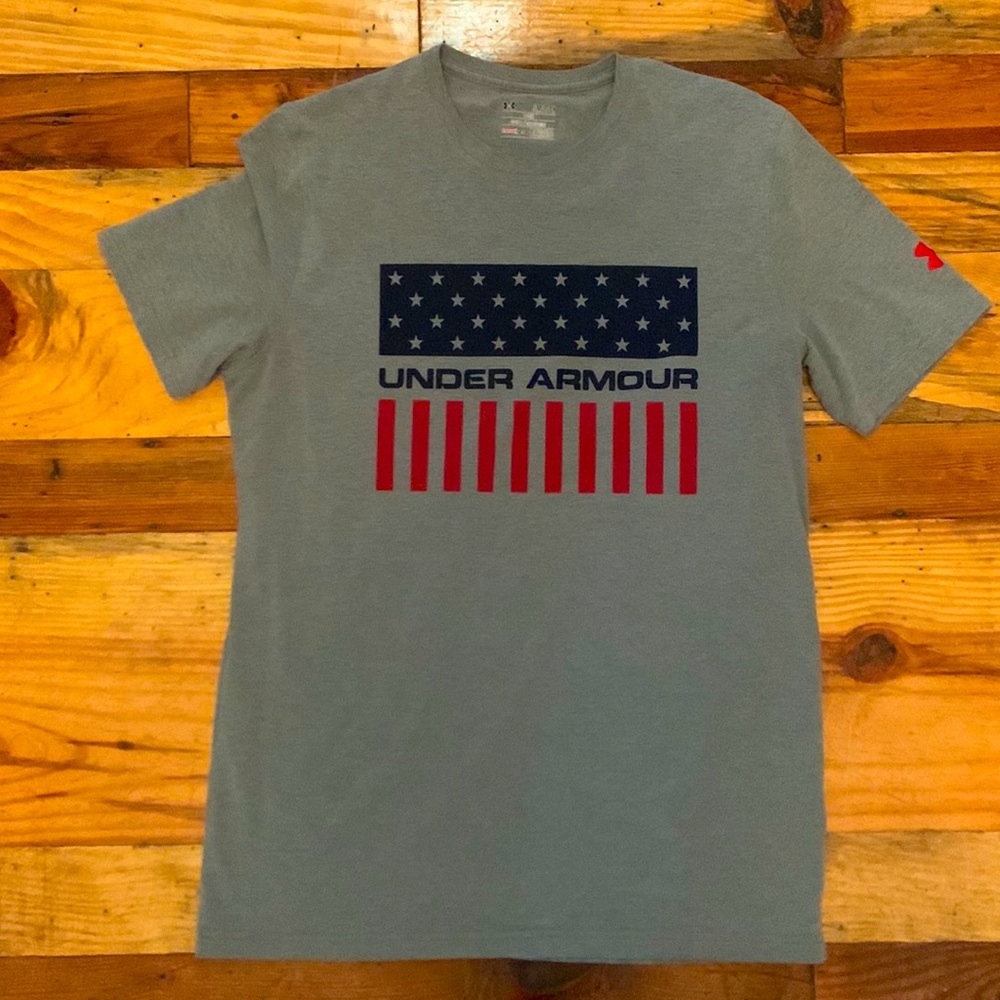Under Armour American flag tshirt- brand new